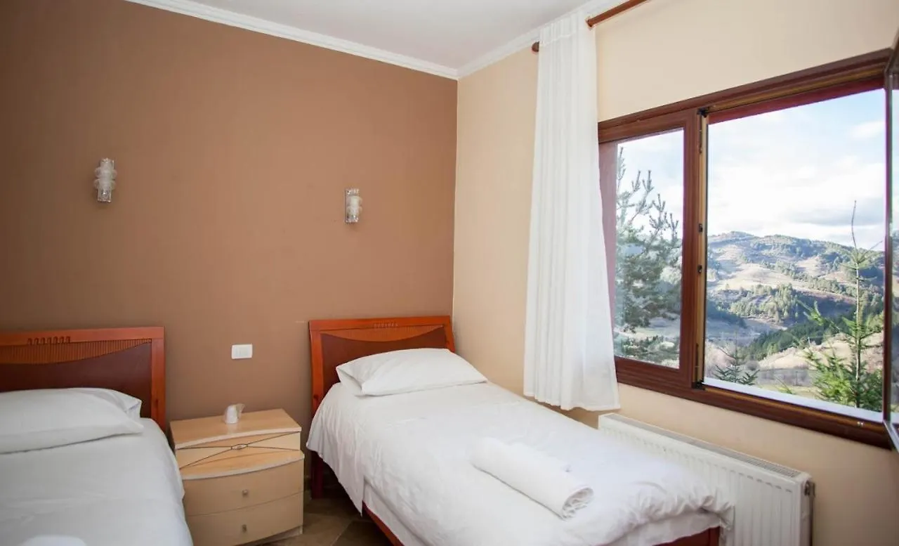 Royal Hotel Voskopoja Albania